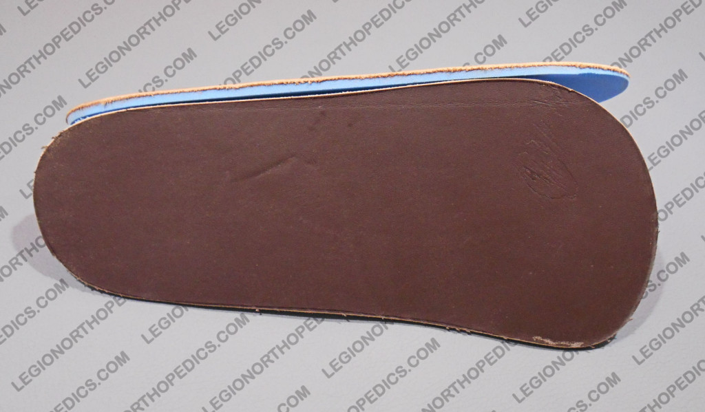 lateral view flat leather and foam insoles